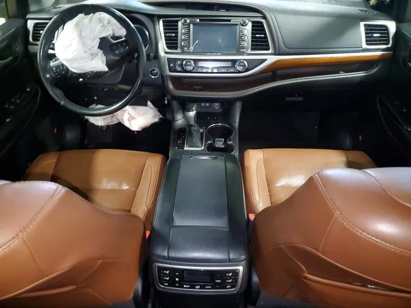 2017 TOYOTA HIGHLANDER LIMITED PLATINUM  