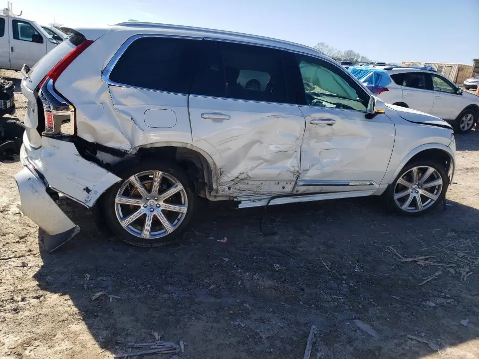 2018 VOLVO XC90 T6  