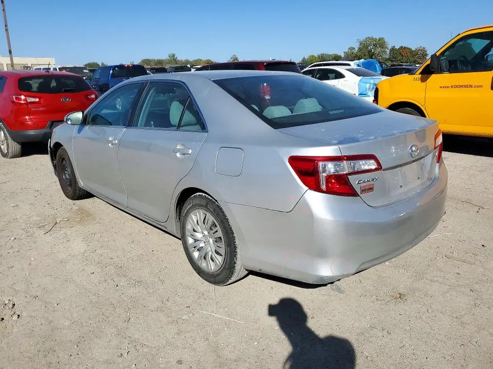2013 TOYOTA CAMRY LE  