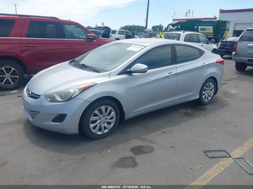 2013 HYUNDAI ELANTRA GLS