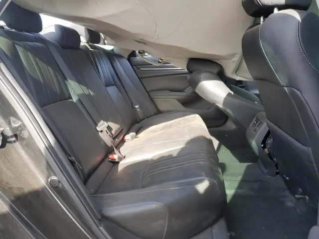 2020 HONDA ACCORD TOURING  