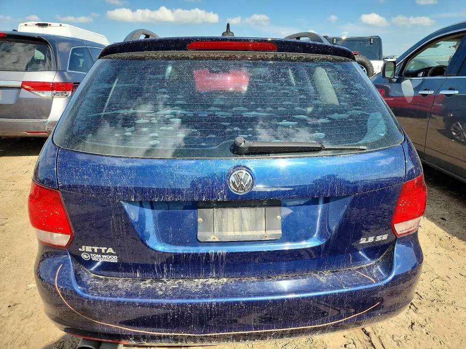 2011 VOLKSWAGEN JETTA S  