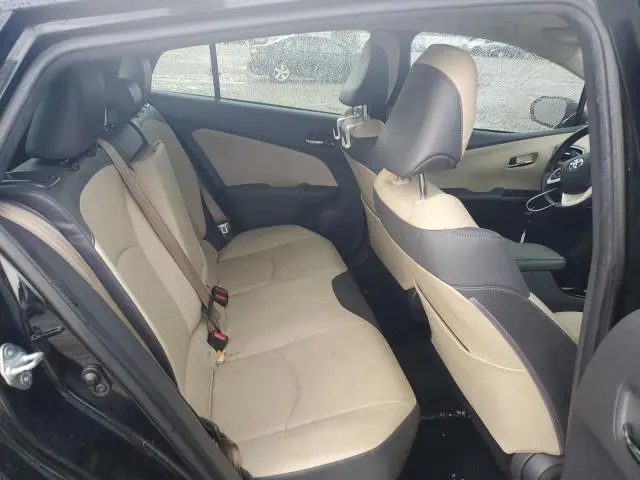 2017 TOYOTA PRIUS   