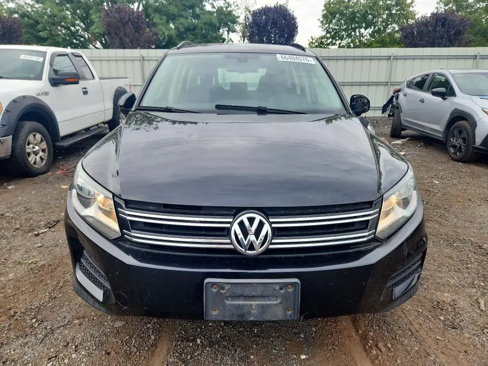 2016 VOLKSWAGEN TIGUAN S  
