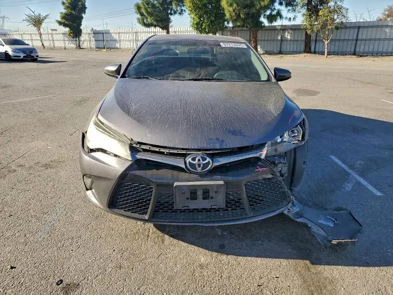 2016 TOYOTA CAMRY LE  