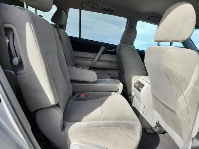 2013 TOYOTA HIGHLANDER BASE  