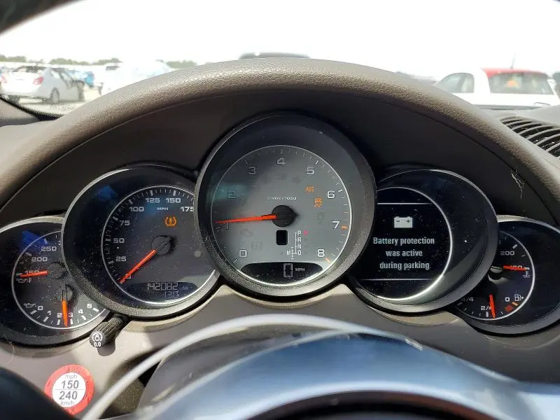 2015 PORSCHE CAYENNE S  