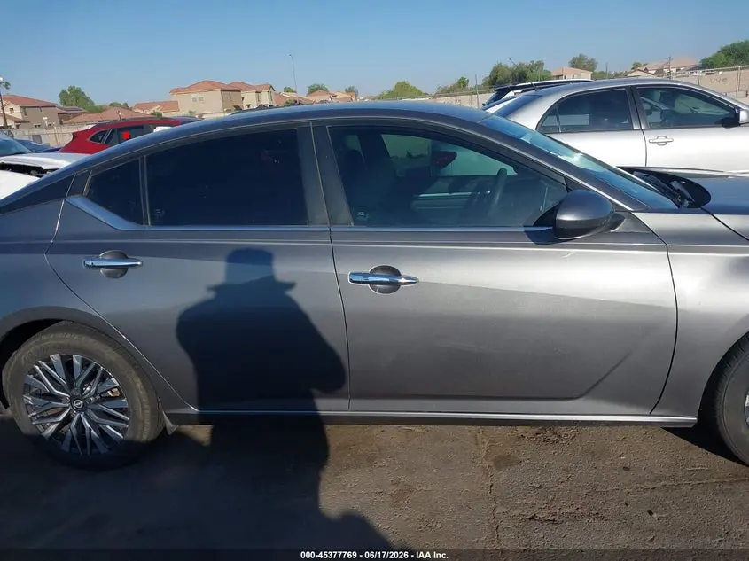 2023 NISSAN ALTIMA SV FWD