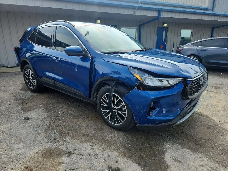 2023 FORD ESCAPE   