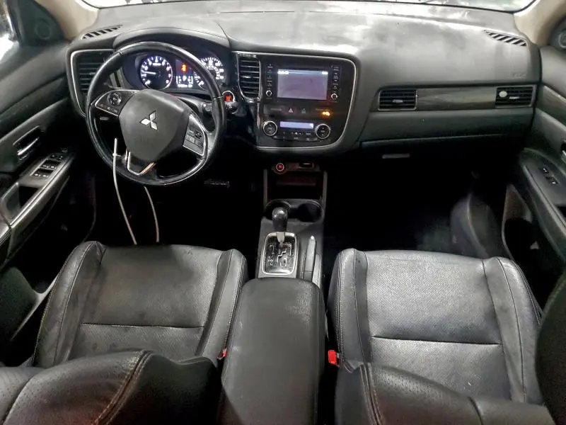 2016 MITSUBISHI OUTLANDER SE  