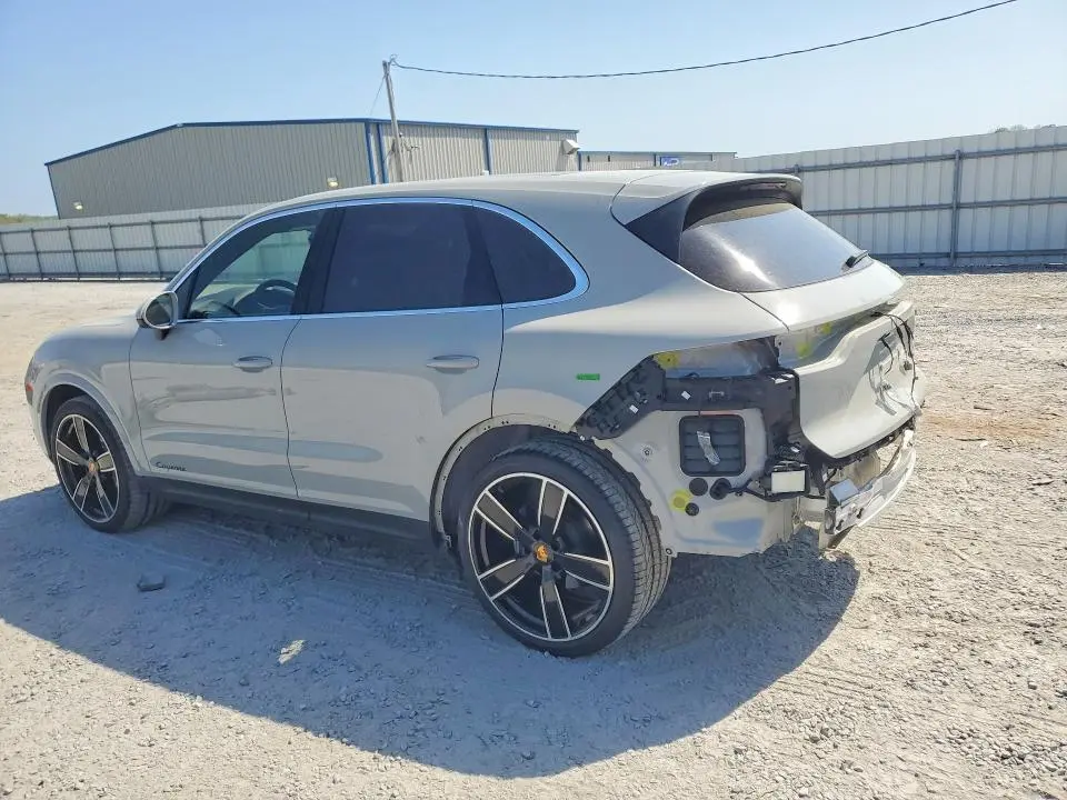 2021 PORSCHE CAYENNE   