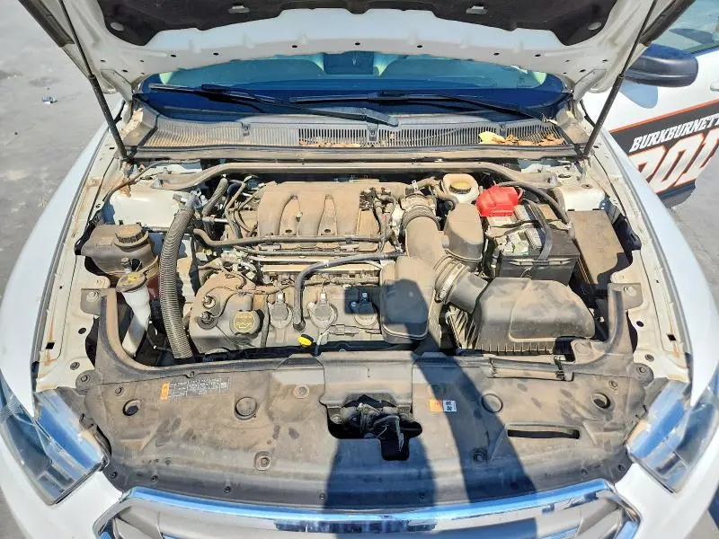 2018 FORD TAURUS SE  