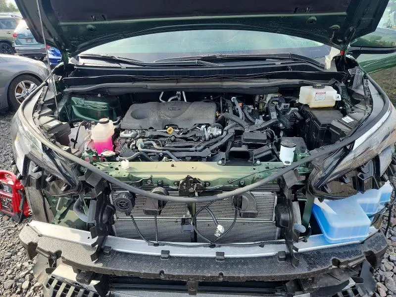 2024 TOYOTA SIENNA LE  