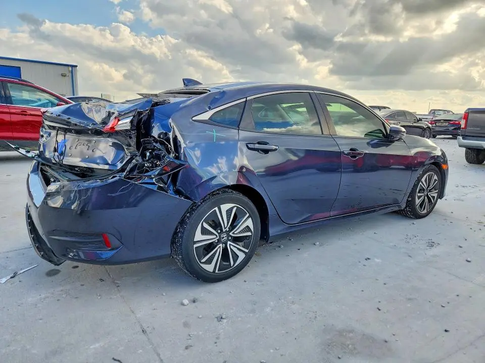 2018 HONDA CIVIC EX  