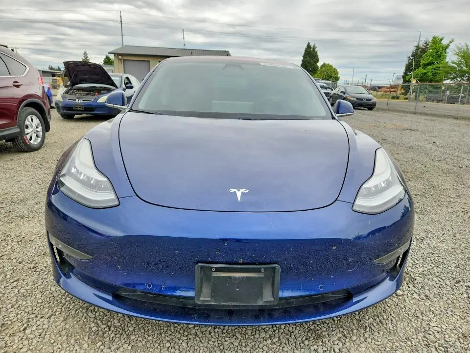 2018 TESLA MODEL 3   