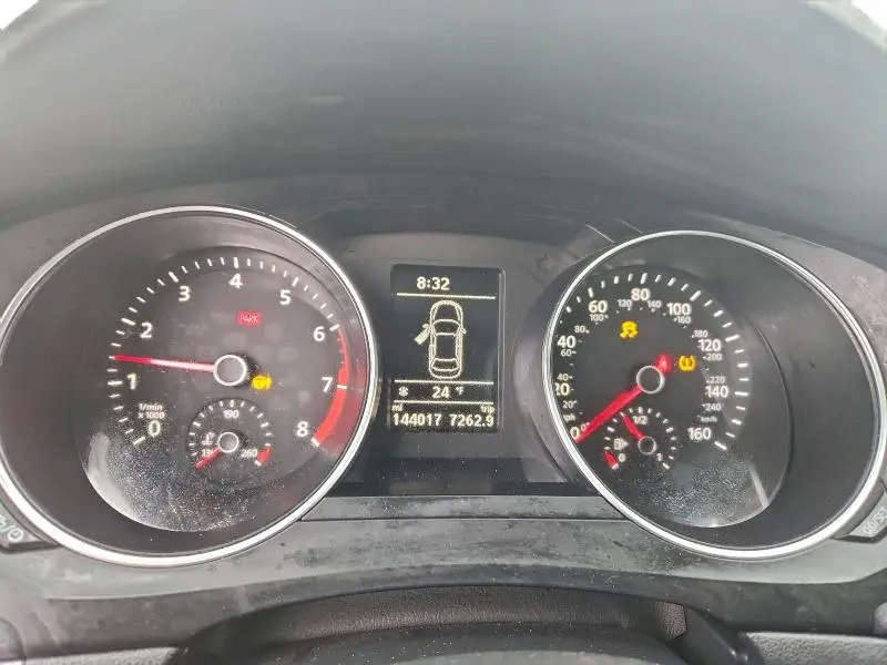 2017 VOLKSWAGEN JETTA SE  