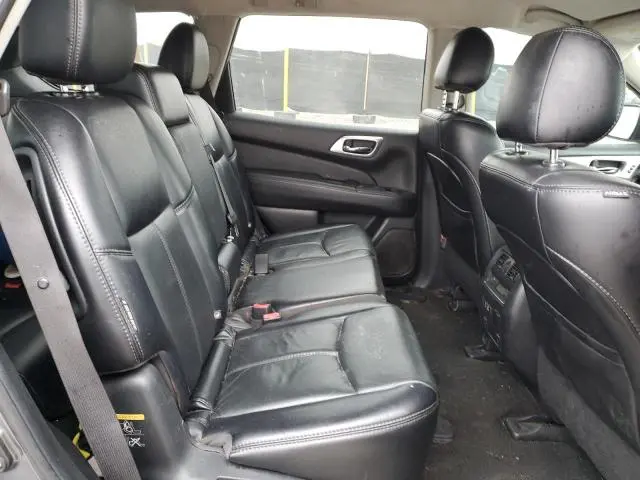 2020 NISSAN PATHFINDER SL  