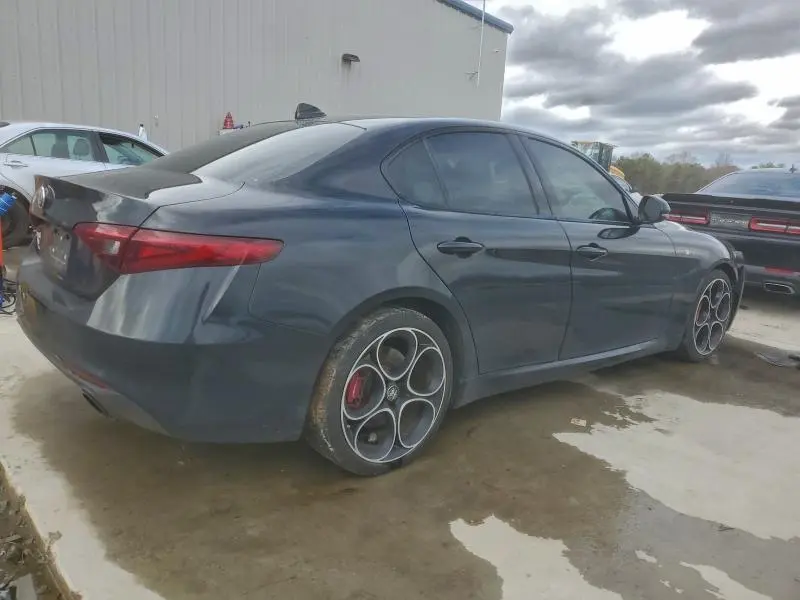 2022 ALFA ROMEO GIULIA SUPER  