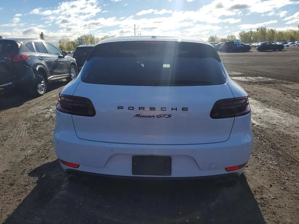 2018 PORSCHE MACAN GTS  