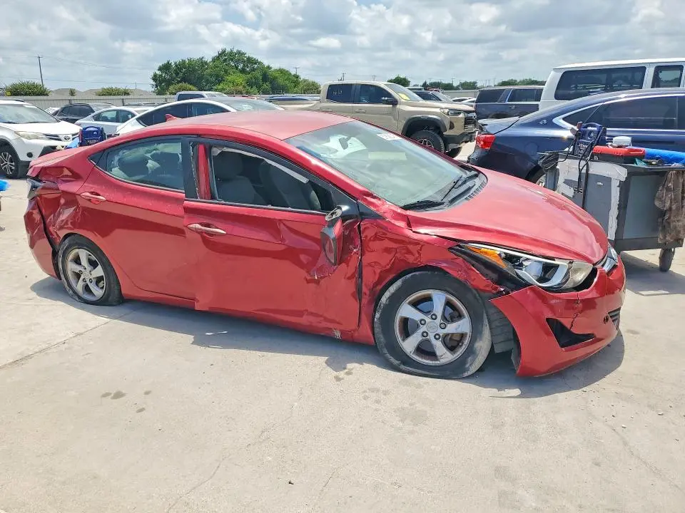 2015 HYUNDAI ELANTRA SE  