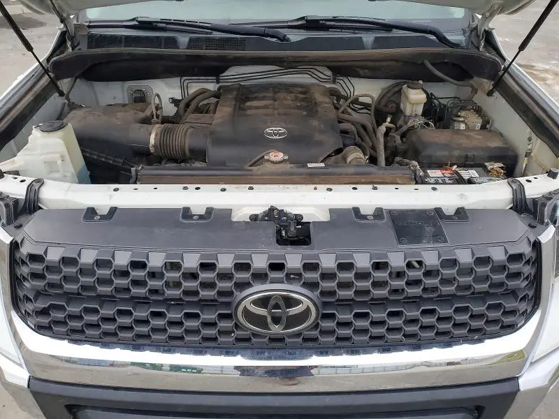 2020 TOYOTA TUNDRA CREWMAX SR5  