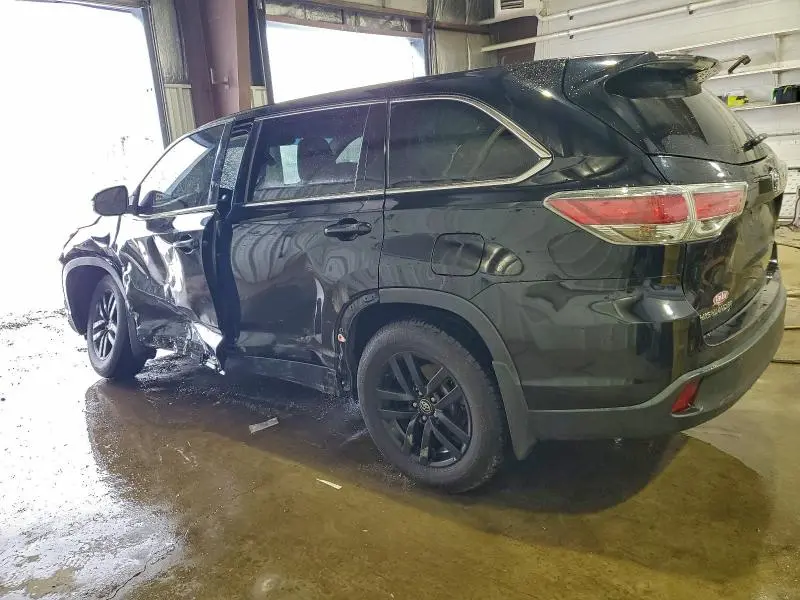 2016 TOYOTA HIGHLANDER LE  