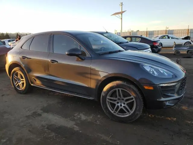 2018 PORSCHE MACAN   