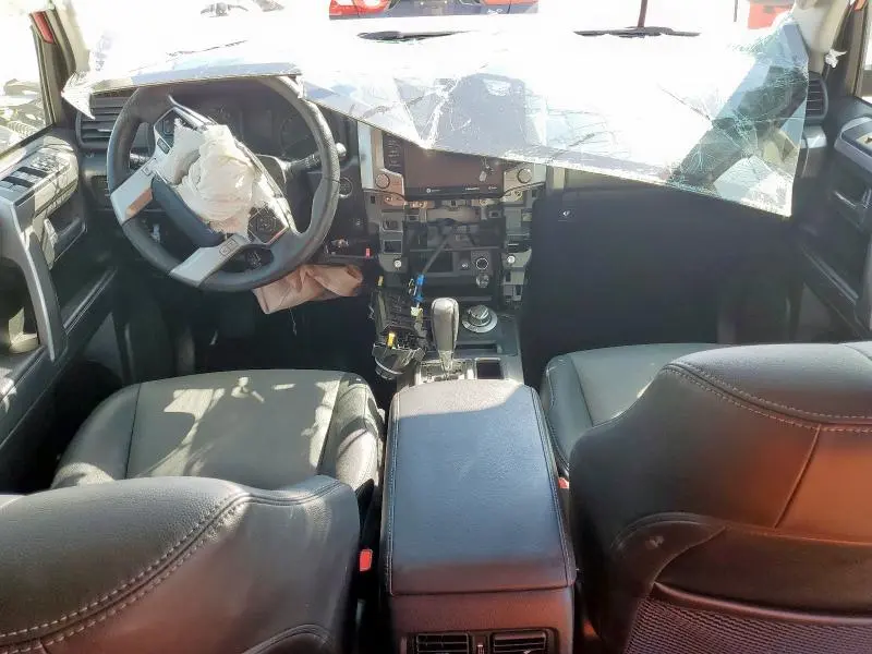 2023 TOYOTA 4RUNNER SE