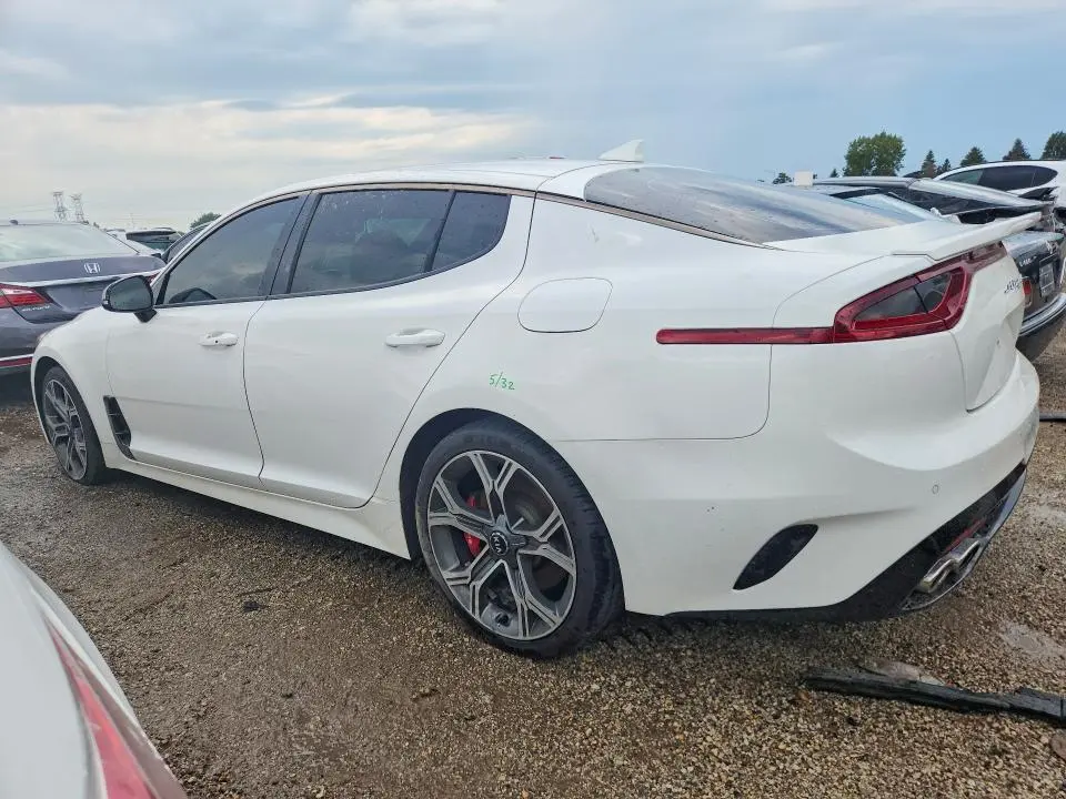 2021 KIA STINGER GT  