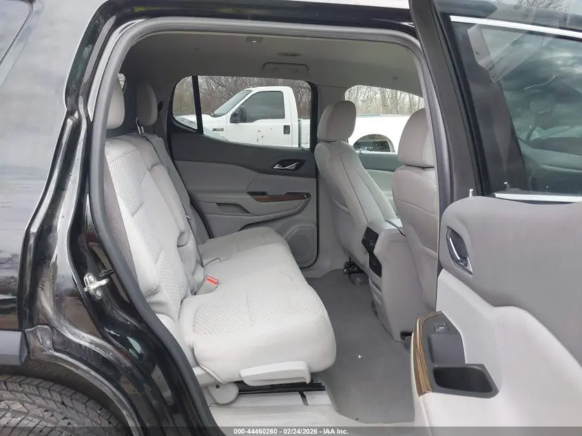 2018 GMC ACADIA SLE-1