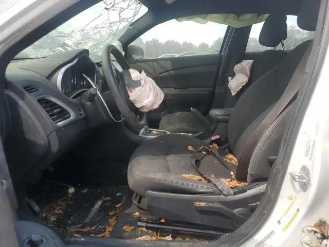 2012 DODG AVENGER SE   