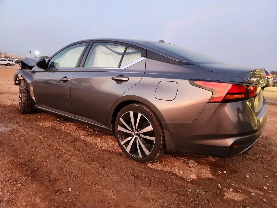 2021 NISSAN ALTIMA 2.5 SR  