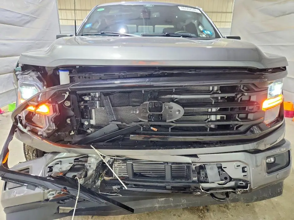 2025 FORD F150 XLT  