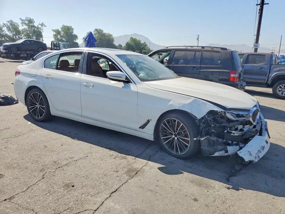 2021 BMW 530E   