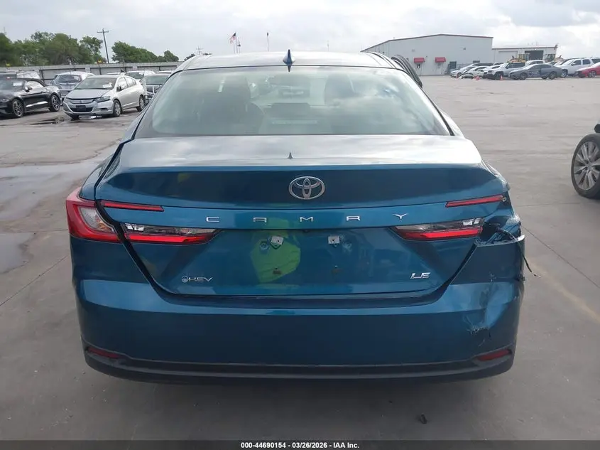 2026 TOYOTA CAMRY LE