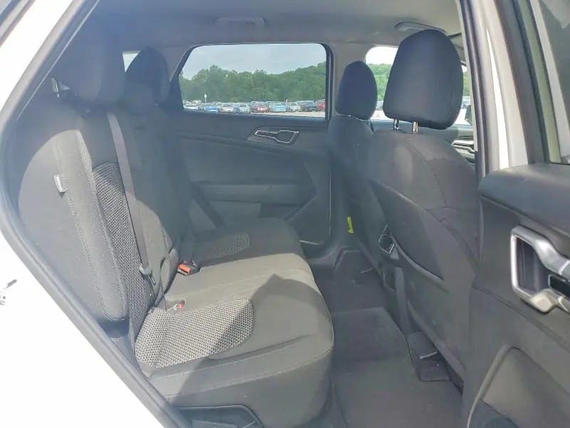 2025 KIA SPORTAGE LX  