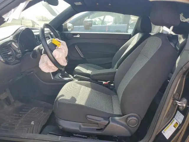 2019 VOLKSWAGEN BEETLE S