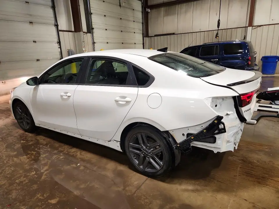 2021 KIA FORTE GT LINE  