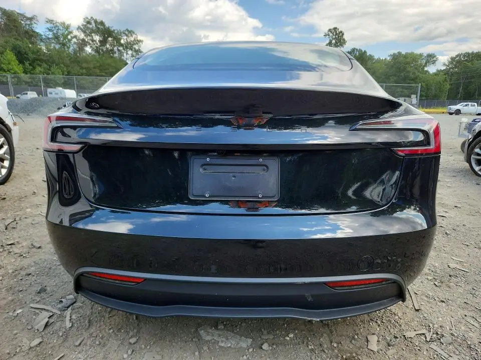 2026 TESLA MODEL 3   