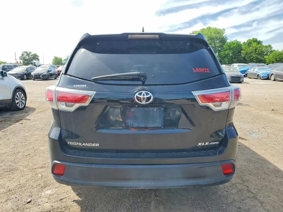 2014 TOYOTA HIGHLANDER XLE  