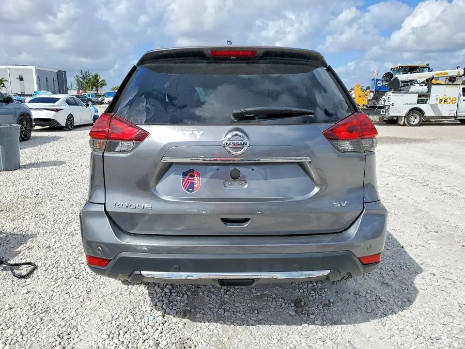 2020 NISSAN ROGUE SV  