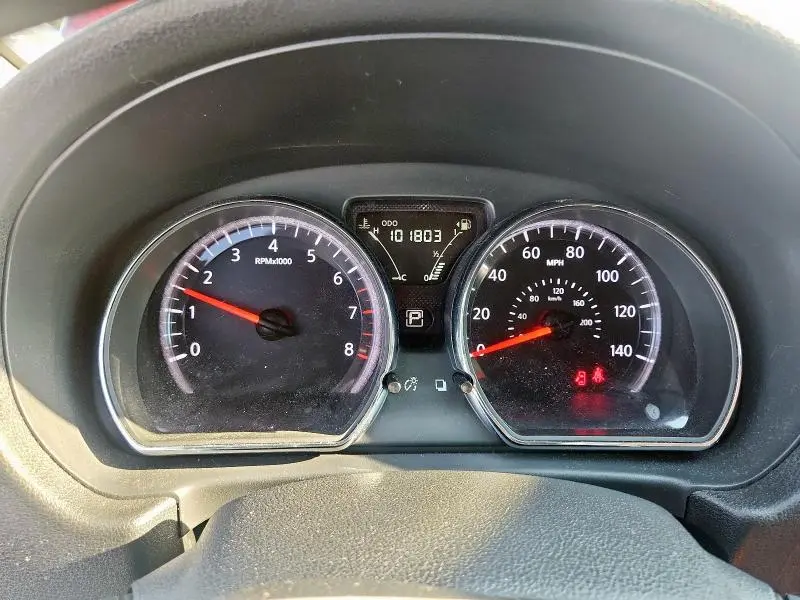 2015 NISSAN VERSA S  