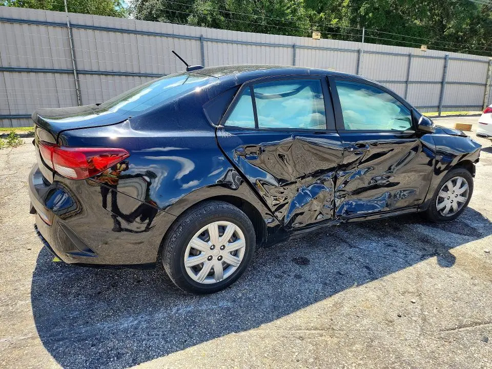 2023 KIA RIO LX  