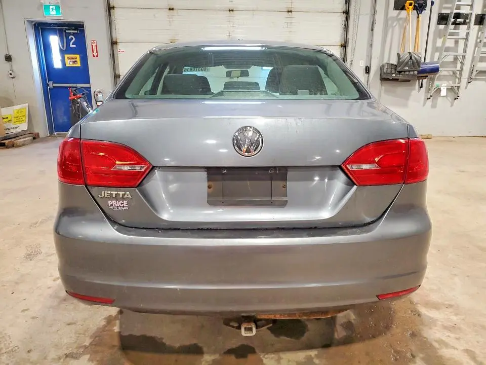 2013 VOLKSWAGEN JETTA BASE  
