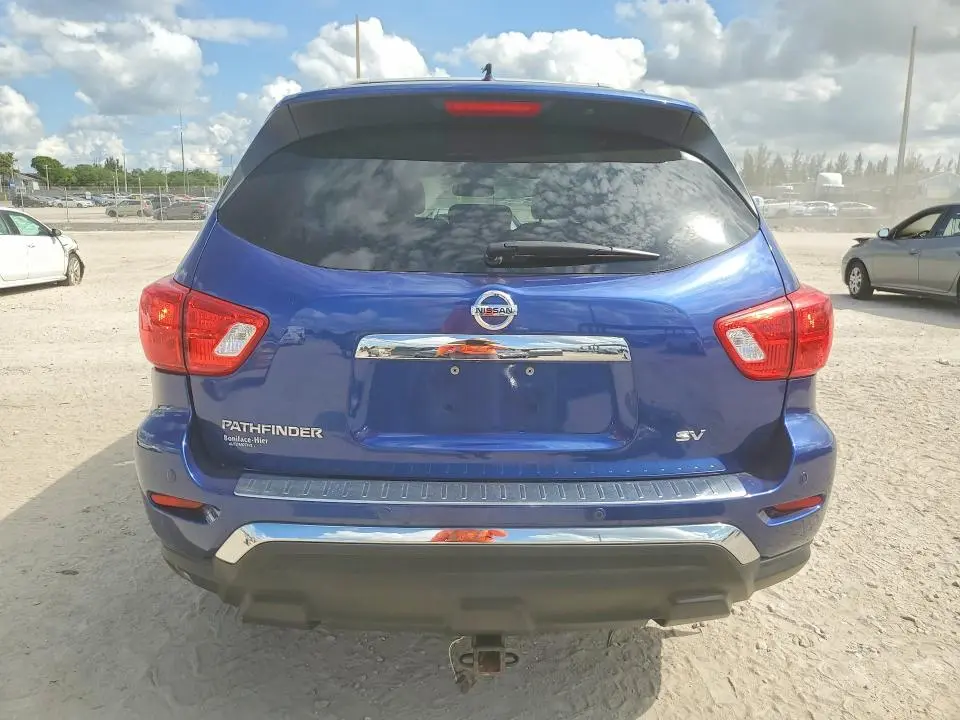2017 NISSAN PATHFINDER SV  