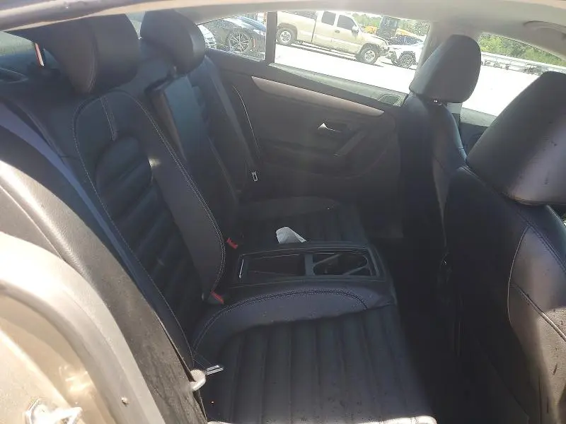 2011 VOLKSWAGEN CC SPORT  