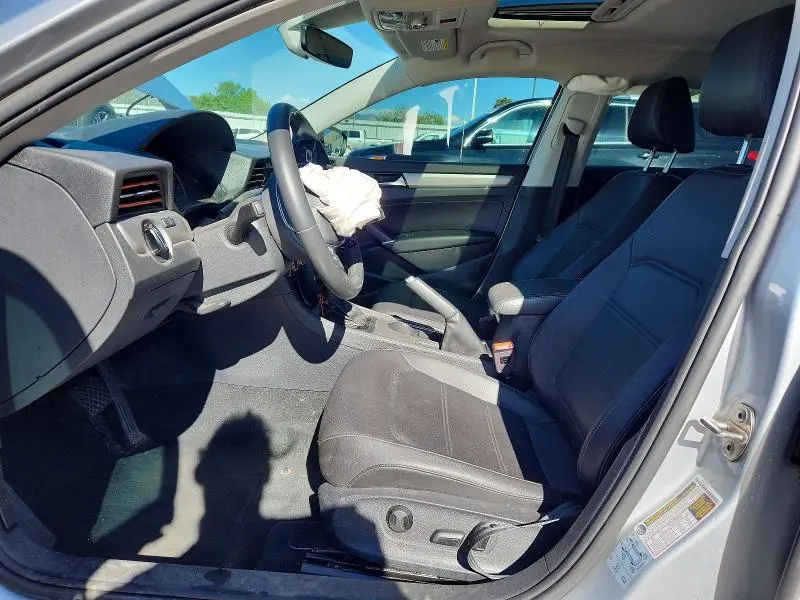 2021 VOLKSWAGEN PASSAT SE  