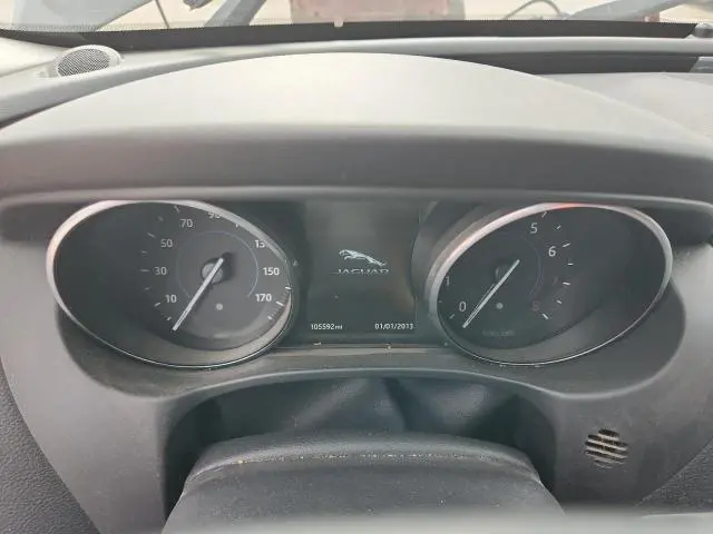 2017 JAGUAR XE PREMIUM  