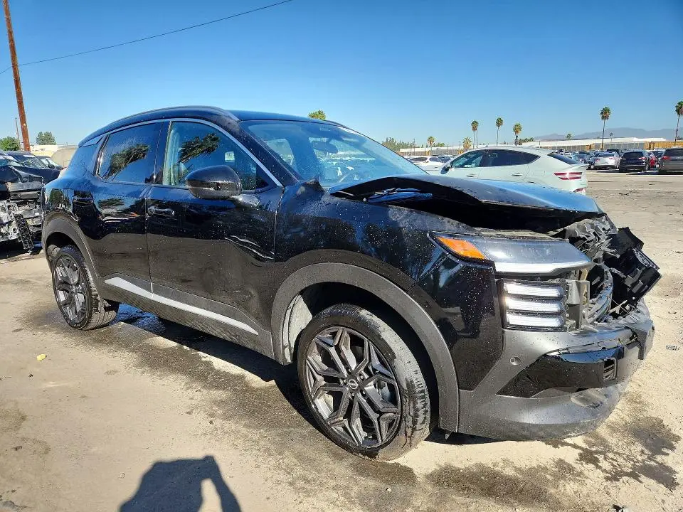 2026 NISSAN KICKS SR  