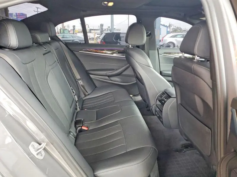 2022 BMW 530E   